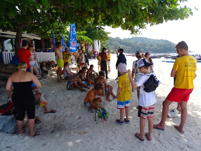 ©playingtheworld-trash-hero-kohlipe-thailande-8