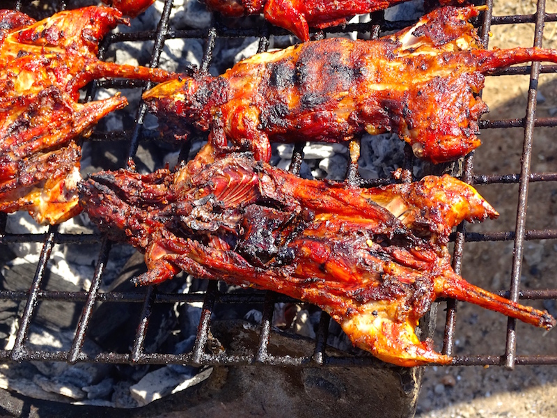 Manger du rat au barbecue au cambodge