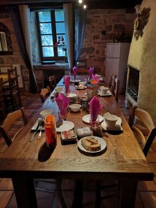 La table d'hôte du domaine de la Vialette à La Canourgue